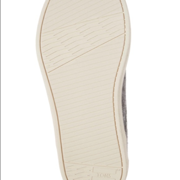 Toms Chukka Grey Hi-tops, Mens 8.5, NWOB - Picture 2 of 7